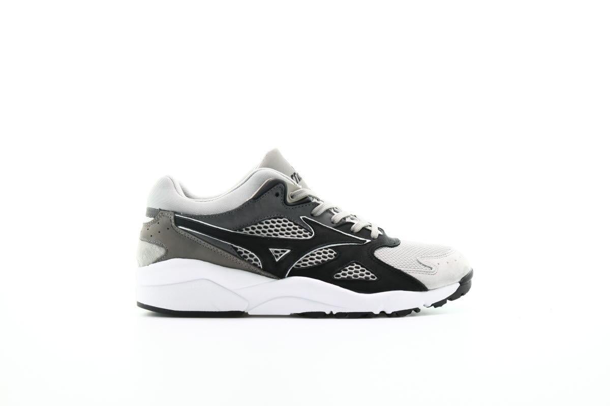 Mizuno x Whiz LITD x Mita Sky Medal 